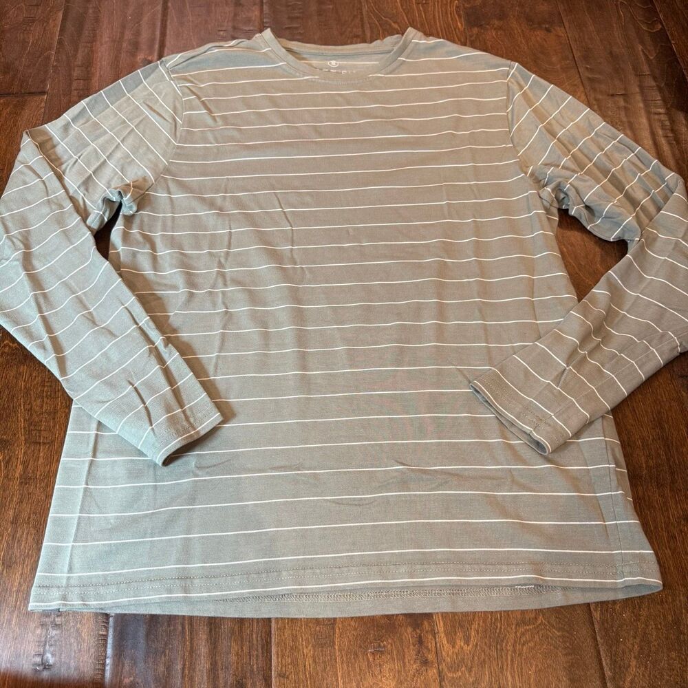 Free Fly Bamboo Shade Long Sleeve Green and White Striped size Small